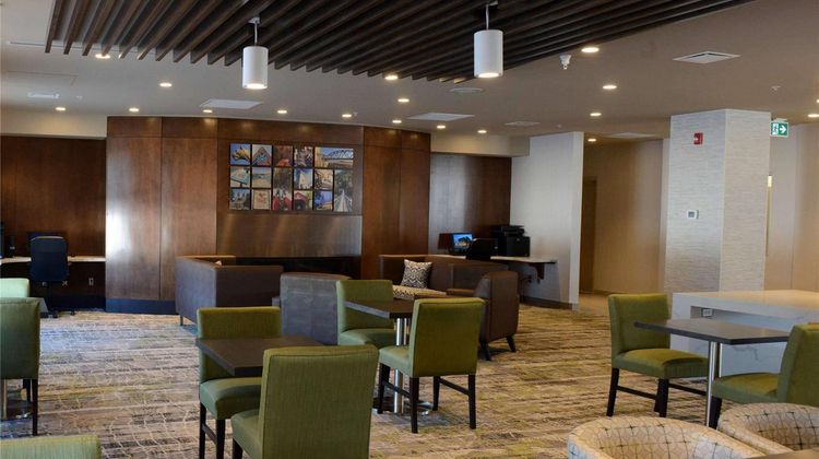 Radisson Kingswood Hotel & Suites Restaurant