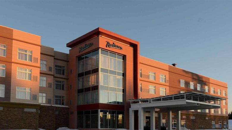 <b>Radisson Kingswood Hotel & Suites Exterior</b>. Images powered by <a href="https://iceportal.shijigroup.com/" title="IcePortal" target="_blank">IcePortal</a>.