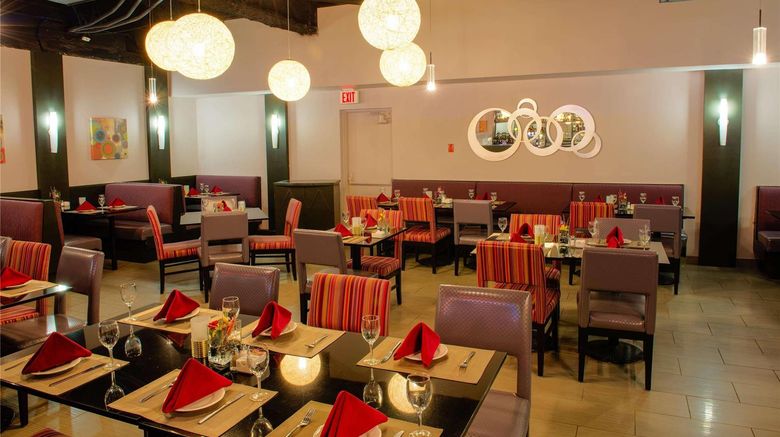 <b>Radisson Hotel Sudbury Restaurant</b>. Images powered by <a href="https://iceportal.shijigroup.com/" title="IcePortal" target="_blank">IcePortal</a>.