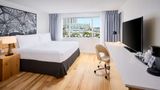 <b>Radisson Blu Toronto Downtown Room</b>. Images powered by <a href="https://iceportal.shijigroup.com/" title="IcePortal" target="_blank">IcePortal</a>.