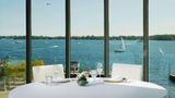 <b>Radisson Blu Toronto Downtown Restaurant</b>. Images powered by <a href="https://iceportal.shijigroup.com/" title="IcePortal" target="_blank">IcePortal</a>.