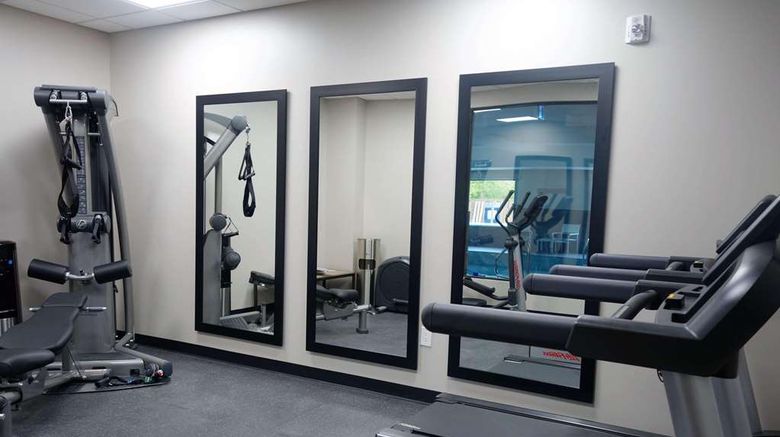 <b>Country Inn & Suites Belleville Health</b>. Images powered by <a href="https://iceportal.shijigroup.com/" title="IcePortal" target="_blank">IcePortal</a>.
