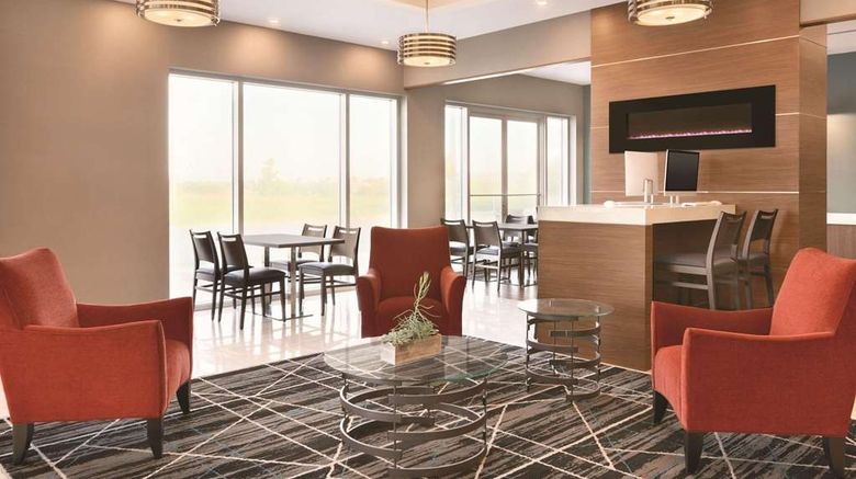 <b>Park Inn By Radisson Brampton Lobby</b>. Images powered by <a href="https://iceportal.shijigroup.com/" title="IcePortal" target="_blank">IcePortal</a>.