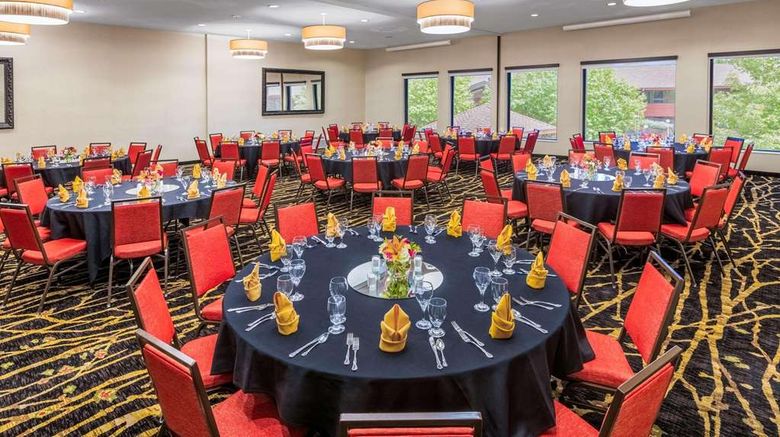 <b>Radisson Hotel Colorado Springs Airport Meeting</b>. Images powered by <a href="https://iceportal.shijigroup.com/" title="IcePortal" target="_blank">IcePortal</a>.