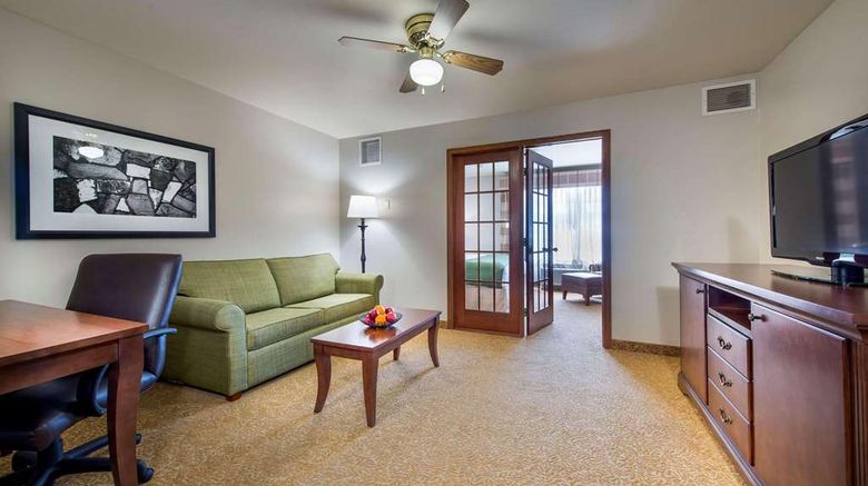 <b>Country Inn & Suites Greeley Suite</b>. Images powered by <a href="https://iceportal.shijigroup.com/" title="IcePortal" target="_blank">IcePortal</a>.