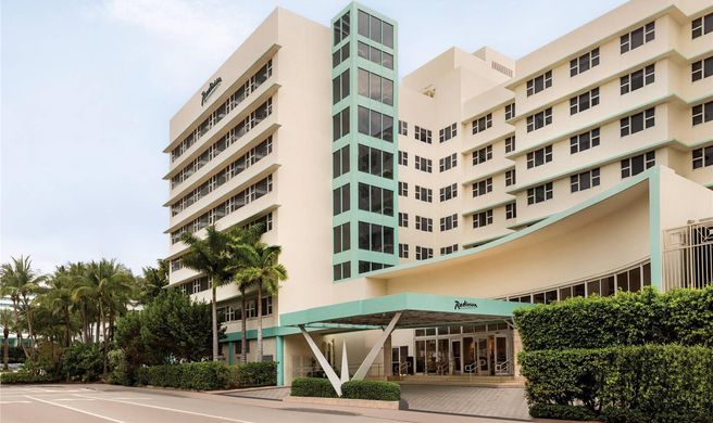 Radisson Resort Miami Beach Exterior