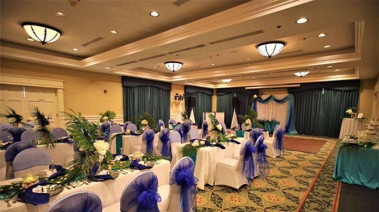 Radisson Resort at the Port Meeting