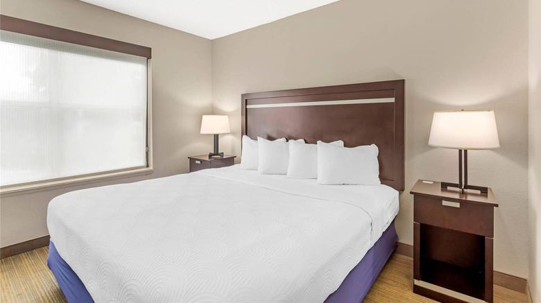 <b>Country Inn & Suites by Radisson Suite</b>. Images powered by <a href="https://iceportal.shijigroup.com/" title="IcePortal" target="_blank">IcePortal</a>.