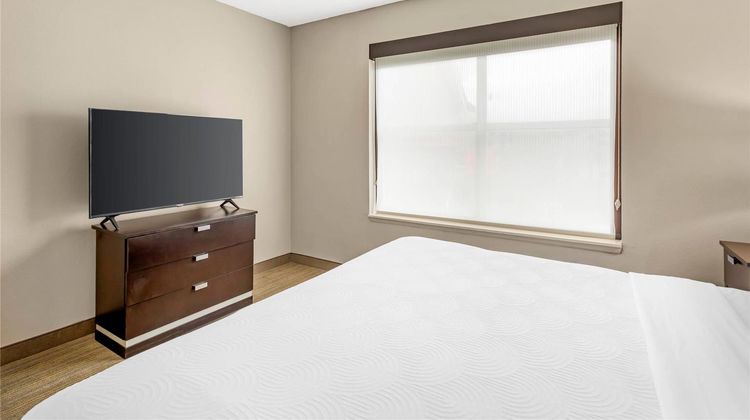 Country Inn & Suites by Radisson Suite
