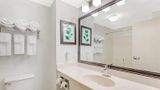 <b>Country Inn & Suites by Radisson Room</b>. Images powered by <a href="https://iceportal.shijigroup.com/" title="IcePortal" target="_blank">IcePortal</a>.