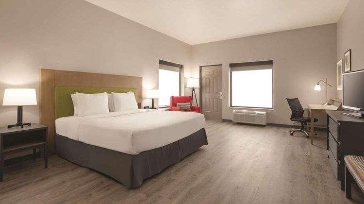 Country Inn & Suites Tampa RJ Stadium Room
