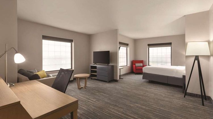 Country Inn & Suites Tampa RJ Stadium Suite