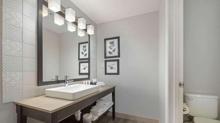 Country Inn & Suites Port Canaveral Room