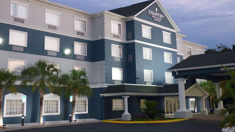 <b>Country Inn & Suites Pensacola West Exterior</b>. Images powered by <a href="https://iceportal.shijigroup.com/" title="IcePortal" target="_blank">IcePortal</a>.