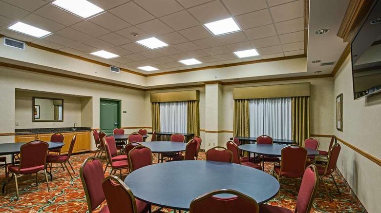 <b>Country Inn & Suites Pensacola West Meeting</b>. Images powered by <a href="https://iceportal.shijigroup.com/" title="IcePortal" target="_blank">IcePortal</a>.