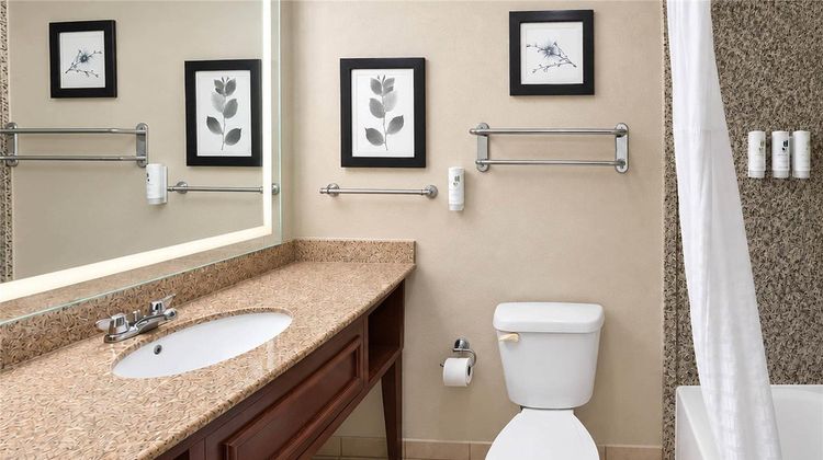 Country Inn & Suites Pensacola West Room