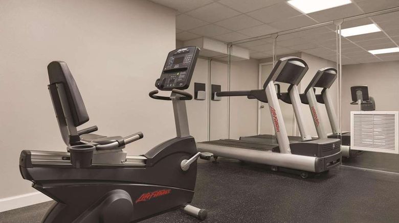 <b>Country Inn & Suites Panama City Health</b>. Images powered by <a href="https://iceportal.shijigroup.com/" title="IcePortal" target="_blank">IcePortal</a>.