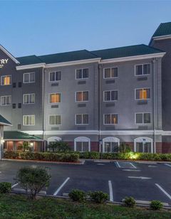 Country Inn & Suites St. Petersburg, FL