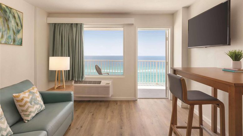 <b>Radisson Hotel Panama City Bch Oceanfrnt Suite</b>. Images powered by <a href="https://iceportal.shijigroup.com/" title="IcePortal" target="_blank">IcePortal</a>.