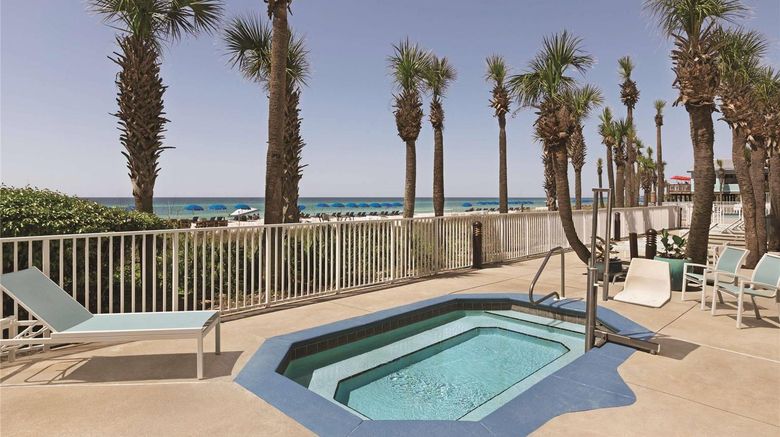 <b>Radisson Hotel Panama City Bch Oceanfrnt Pool</b>. Images powered by <a href="https://iceportal.shijigroup.com/" title="IcePortal" target="_blank">IcePortal</a>.