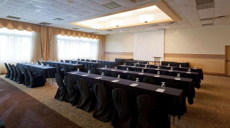 <b>Radisson Suite Hotel Oceanfront Meeting</b>. Images powered by <a href="https://iceportal.shijigroup.com/" title="IcePortal" target="_blank">IcePortal</a>.