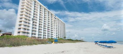 Radisson Suite Hotel Oceanfront Exterior