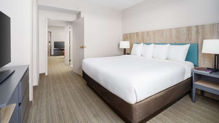 Country Inn & Suites Orlando Airport Room