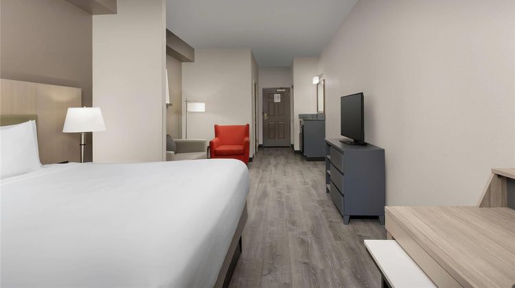 Country Inn & Suites Gainesville Suite