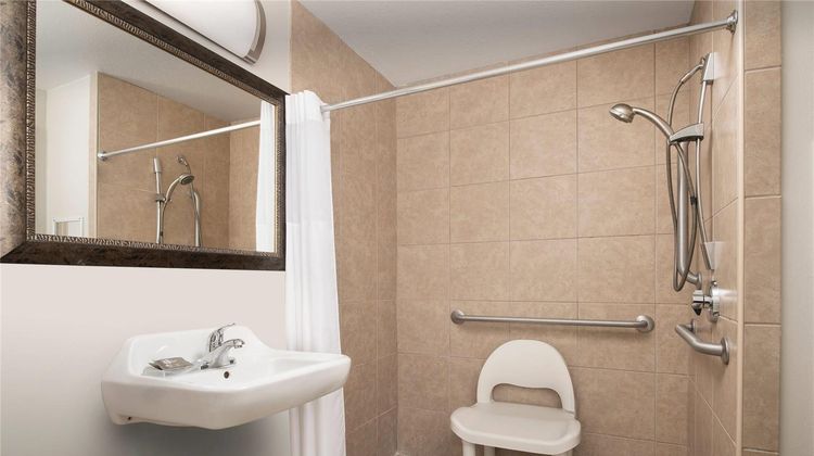 Country Inn & Suites Gainesville Room