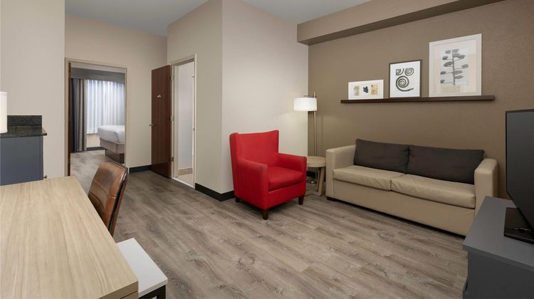 Country Inn & Suites Gainesville Suite
