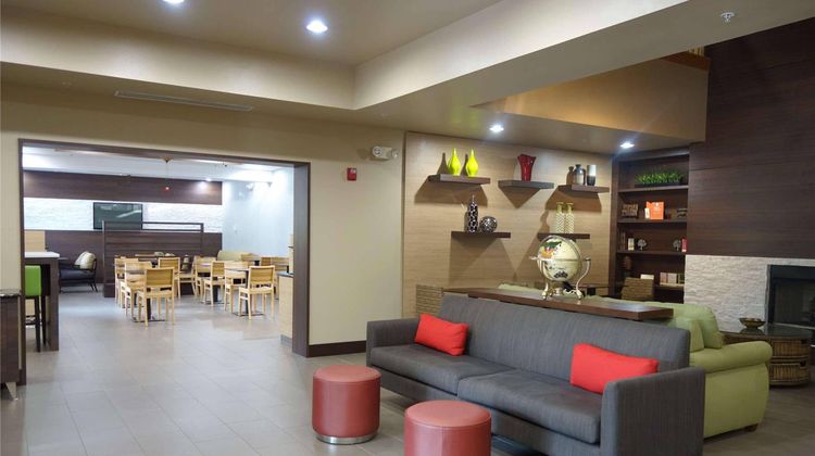 Country Inn & Suites Gainesville Lobby