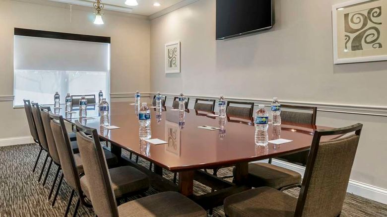 <b>Country Inn & Suites Tampa Airport North Meeting</b>. Images powered by <a href="https://iceportal.shijigroup.com/" title="IcePortal" target="_blank">IcePortal</a>.