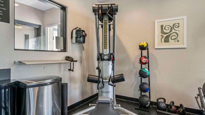 <b>Country Inn & Suites Tampa Airport North Health</b>. Images powered by <a href="https://iceportal.shijigroup.com/" title="IcePortal" target="_blank">IcePortal</a>.