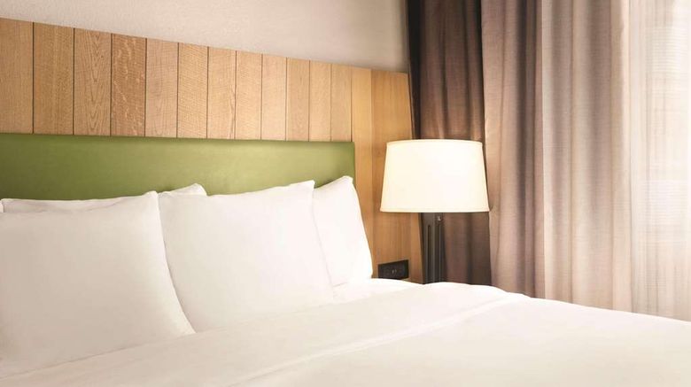 <b>Country Inn & Suites by Radisson Suite</b>. Images powered by <a href="https://iceportal.shijigroup.com/" title="IcePortal" target="_blank">IcePortal</a>.