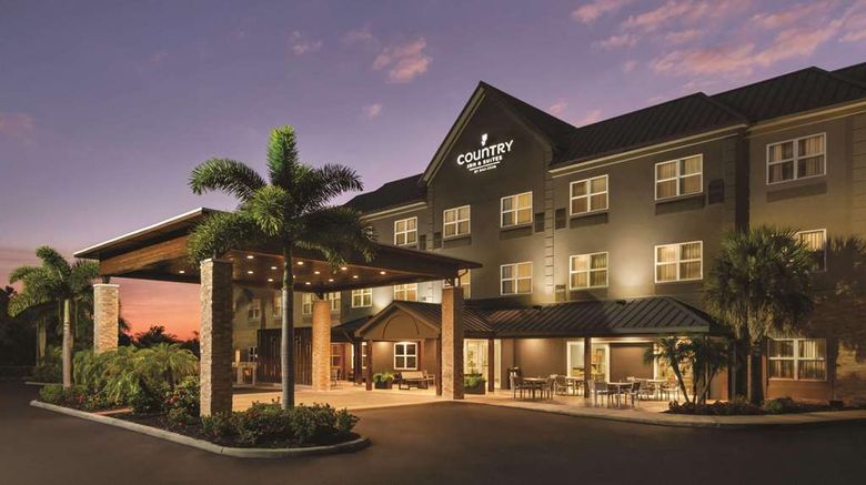 <b>Country Inn & Suites by Radisson Exterior</b>. Images powered by <a href="https://iceportal.shijigroup.com/" title="IcePortal" target="_blank">IcePortal</a>.