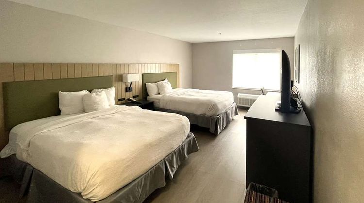 Country Inn & Suites Midway Room