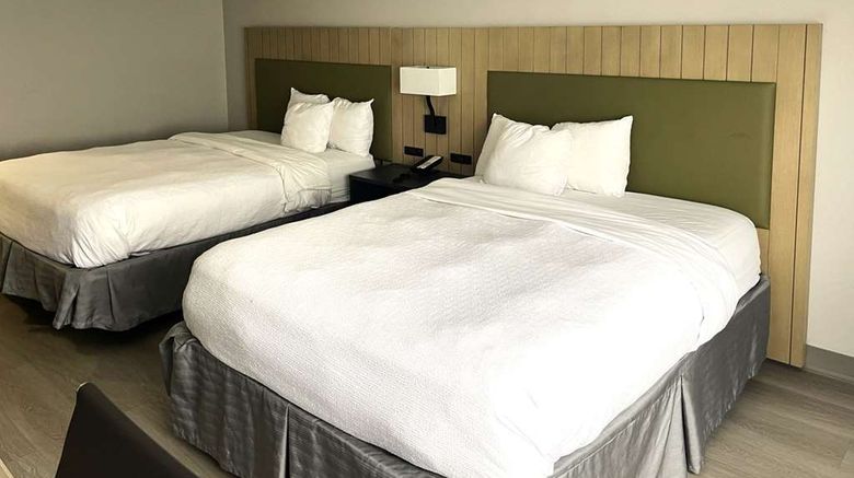 <b>Country Inn & Suites Midway Room</b>. Images powered by <a href="https://iceportal.shijigroup.com/" title="IcePortal" target="_blank">IcePortal</a>.
