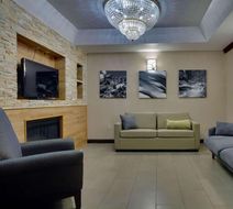 Country Inn & Suites Savannah Gateway Lobby