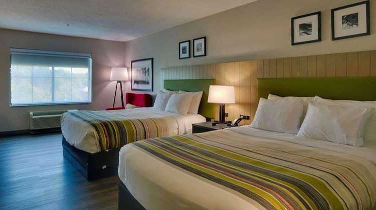 Country Inn & Suites Savannah Gateway Suite