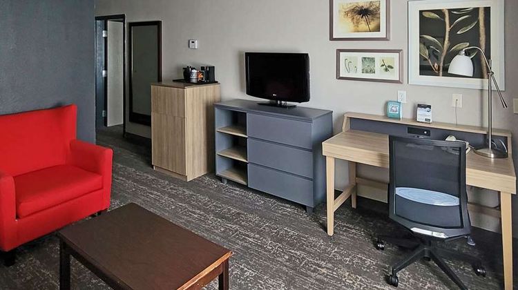 Country Inn & Suites Canton Room