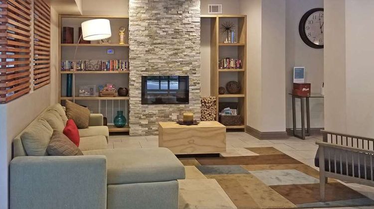 Country Inn & Suites Canton Lobby