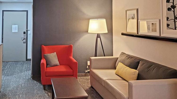 Country Inn & Suites Canton Room