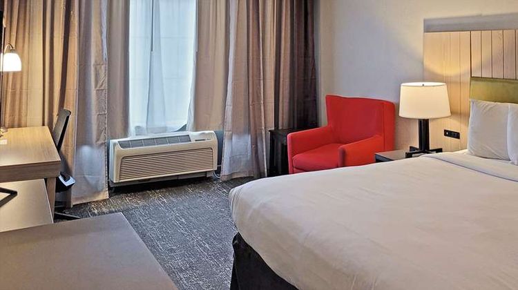 Country Inn & Suites Canton Room