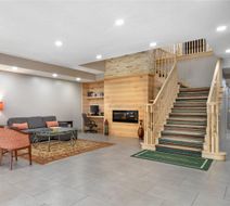 Country Inn & Suites Hiram Lobby
