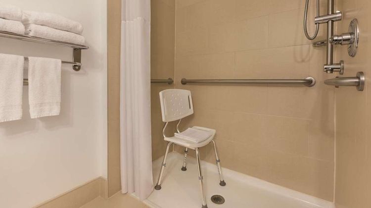Country Inn & Suites Lawrenceville Room
