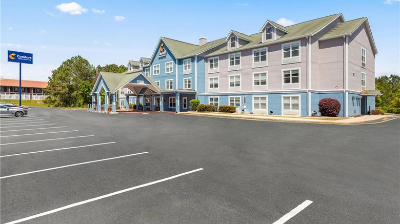 <b>Comfort Inn & Suites Rome South Exterior</b>. Images powered by <a href="https://iceportal.shijigroup.com/" title="IcePortal" target="_blank">IcePortal</a>.