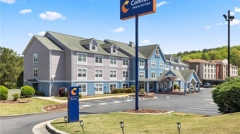 <b>Comfort Inn & Suites Rome South Exterior</b>. Images powered by <a href="https://iceportal.shijigroup.com/" title="IcePortal" target="_blank">IcePortal</a>.