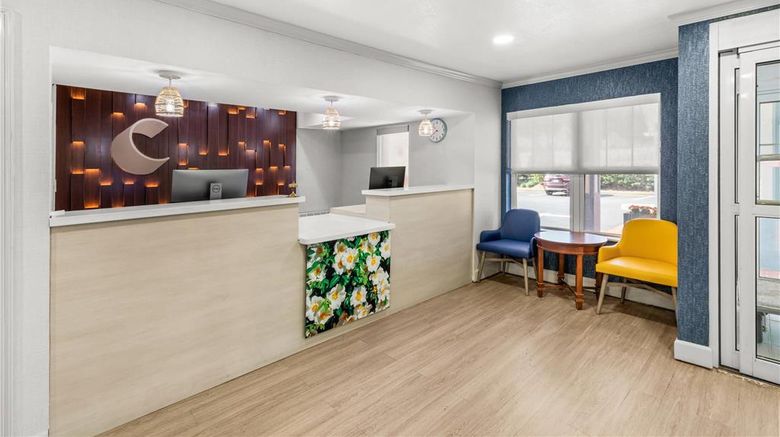 <b>Comfort Inn & Suites Rome South Lobby</b>. Images powered by <a href="https://iceportal.shijigroup.com/" title="IcePortal" target="_blank">IcePortal</a>.