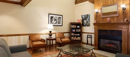 Country Inn & Suites Columbus Lobby