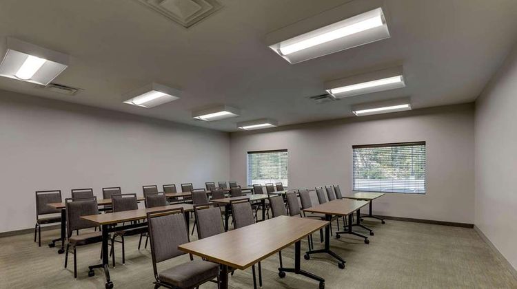 Country Inn & Suites by Radisson Cumming Meeting